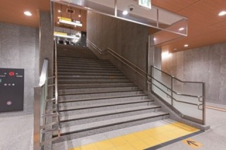 相鉄線　新横浜